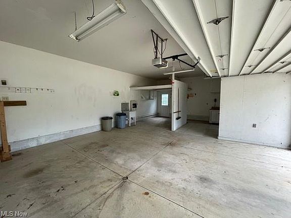 5th image of 9887 Fox Knoll Dr