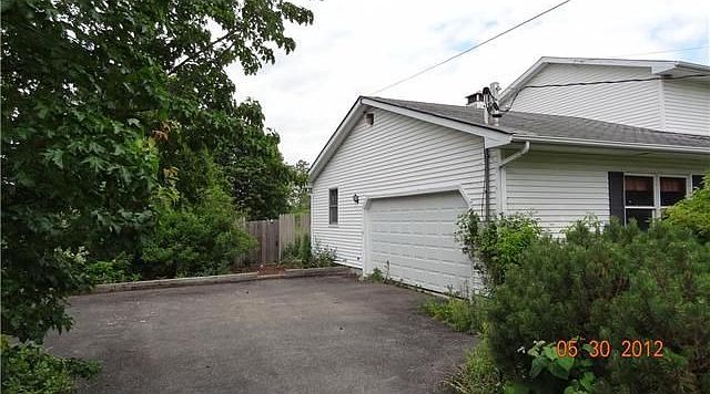 2nd image of 27184 N Mack Rd