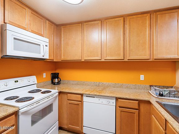 5th image of 3106 Eastshore Pl