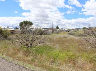20558 E Sunset Ln, Cordes Lakes, AZ 86333