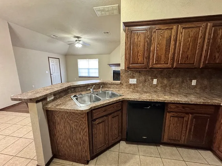 15012 Kyle Dr #A — Photo 5