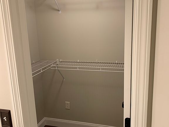 Master closet 
