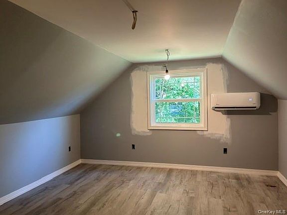 5th image of 235 Birch Hill Road