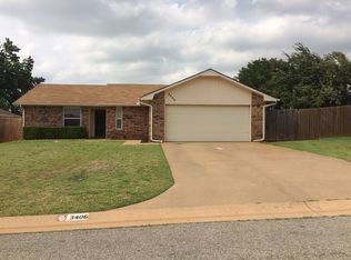 3406 Forestridge Dr, Enid, OK 73701