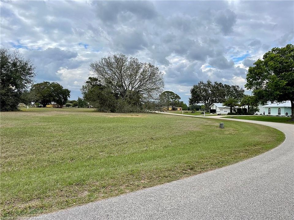1st image of 301 Glen Mar Cir