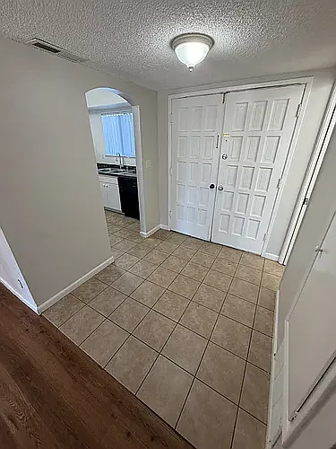The Franciscan Apartments — Photo 25