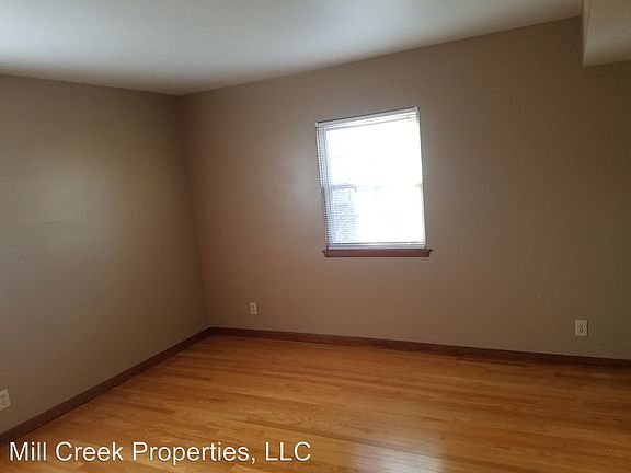 2nd image of 2007 Kennedy Dr APT 3