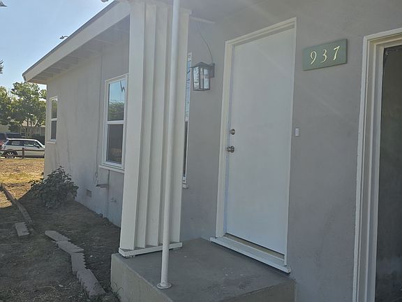 Charming entrance to your apartment!