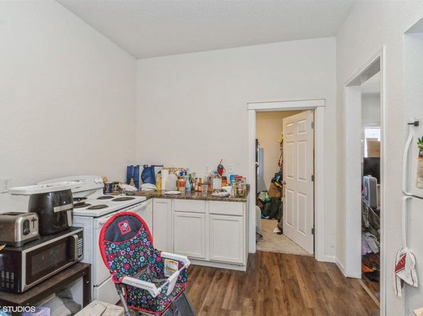 cedar-rapids-iowa-446232666 picture