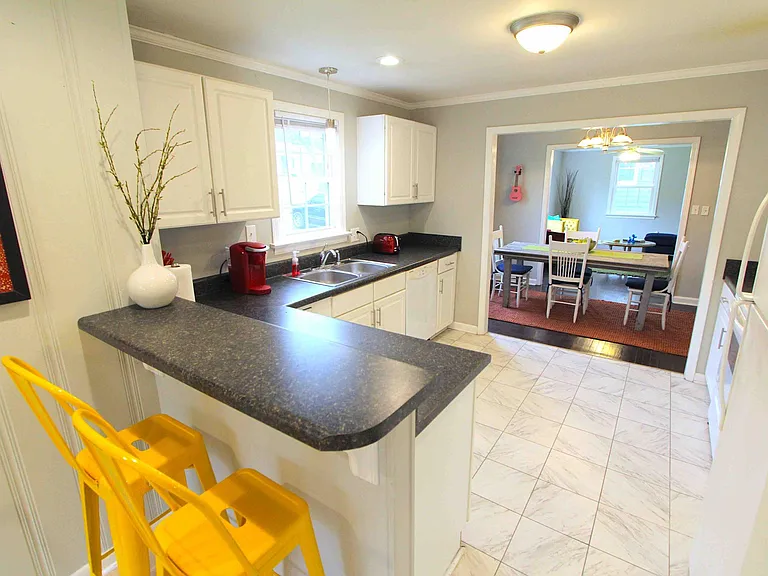 2502 Woodyhill Dr — Photo 10