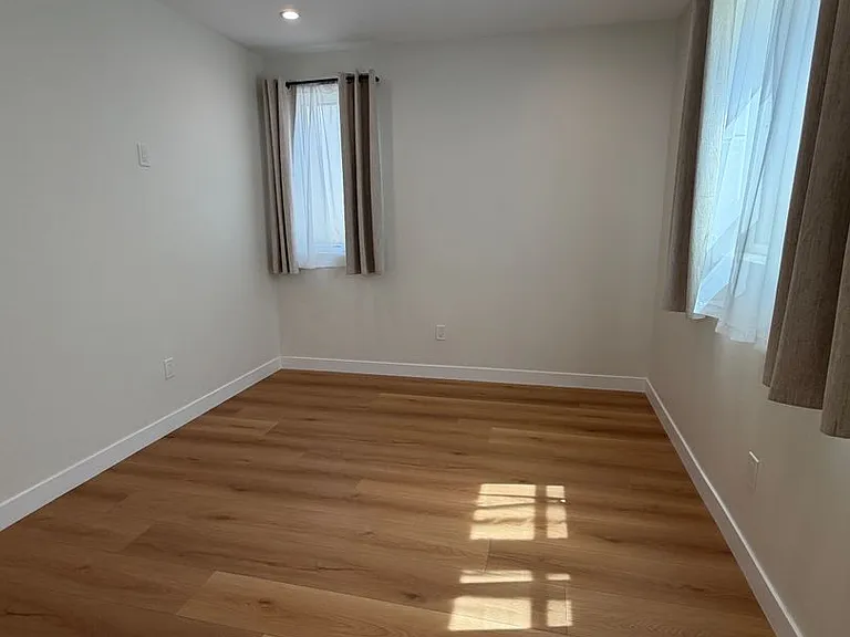 1045 Sonora Ave — Photo 20