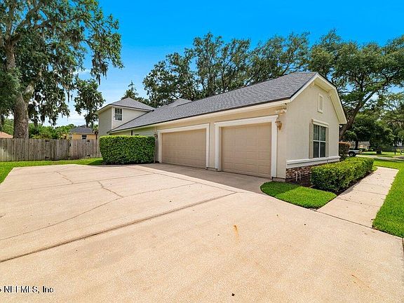 3rd image of 3156 SCENIC OAKS Drive