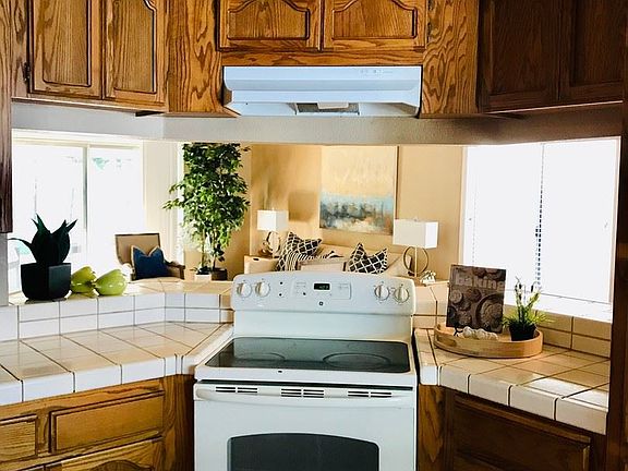 5th image of 8932 Sonoma Valley Way