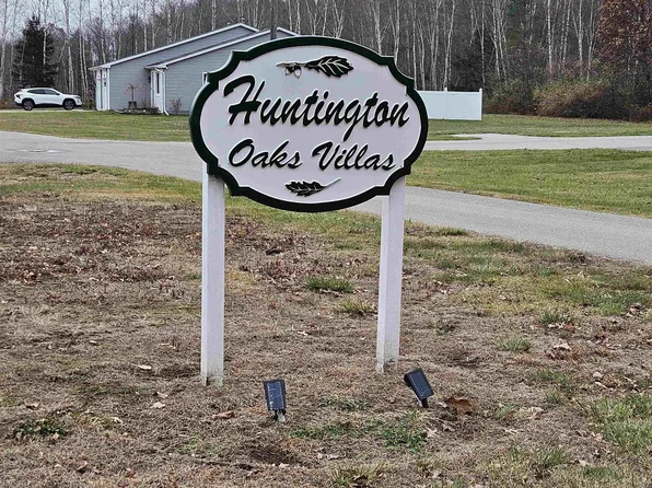 3865 Krafft Rd, Fort Gratiot, MI 48059