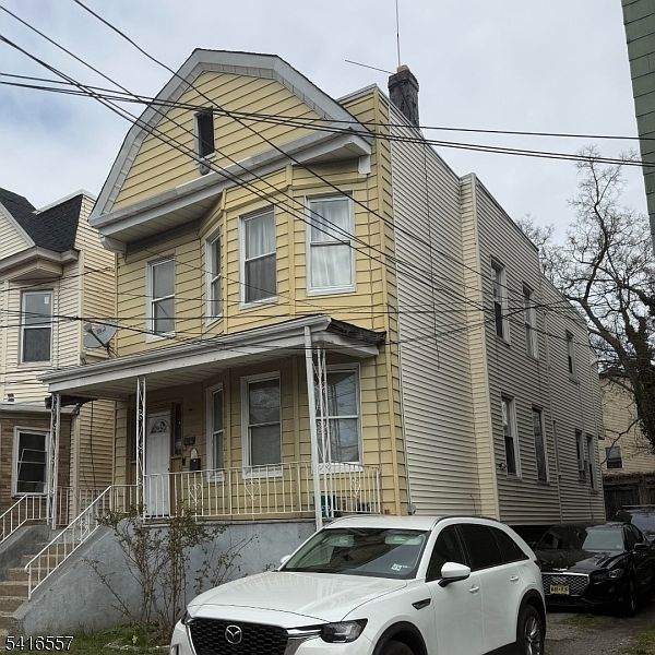 1st image of 130 Bayview Ave