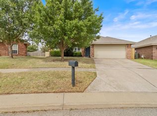 21961 Pleasant Ridge Rd, Edmond, OK 73012