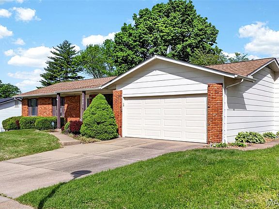 3rd image of 313 Gum Tree Dr