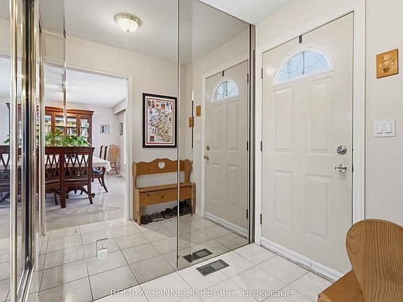 3rd image of 1805 Woodview Ave