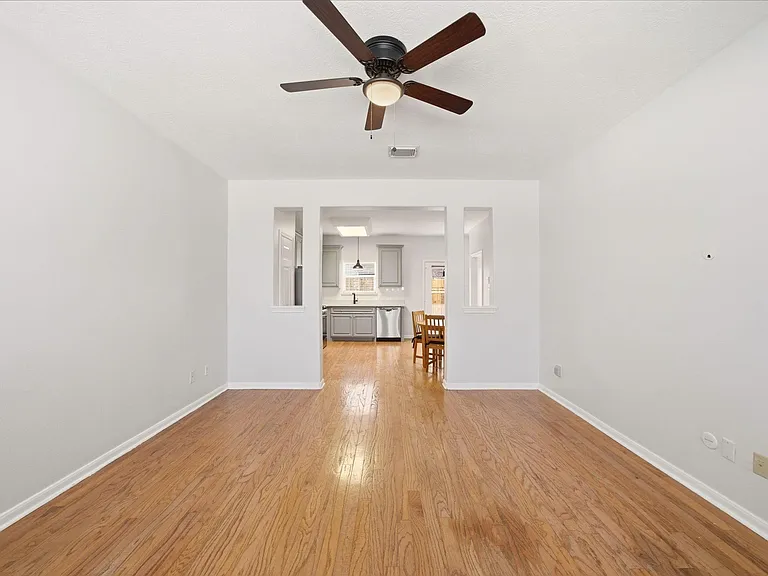 218 Plaza Del Sol Park — Photo 5