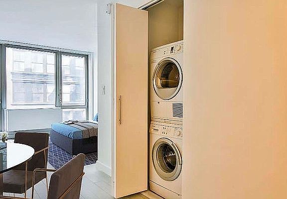 5th image of 3 W 36th St APT 5C