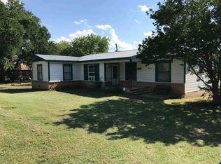 804 N West St, Burnet, TX 78611