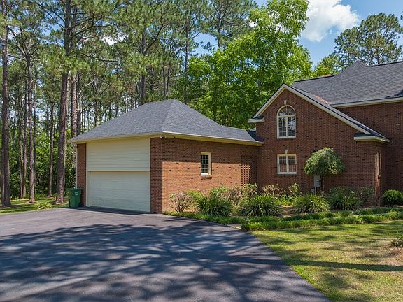 3rd image of 120 S Lake Dr