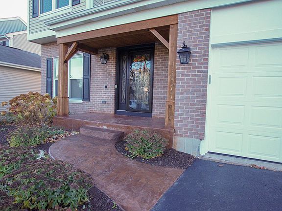 3rd image of 3111 Brisbane Dr