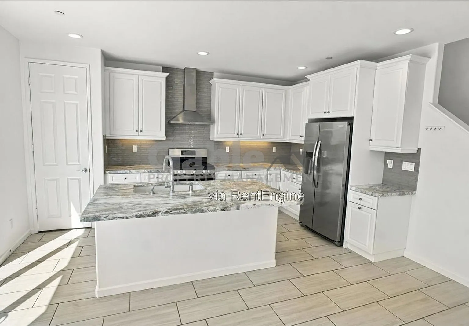 4 bed, 3.0 bath, 2679 sqft, $3,550 — Photo 3