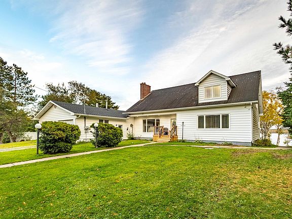 2nd image of 583 Hillside Rd
