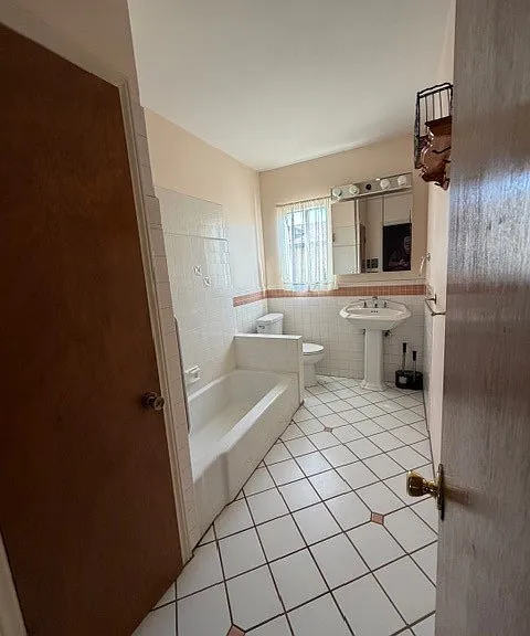 5243 Acacia St — Photo 6
