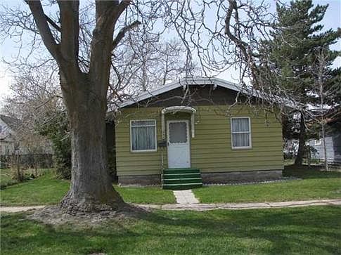 2nd image of 409 7th Ave N