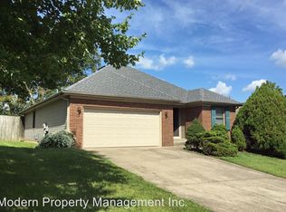 1172 Wood Ridge Rd, Lexington, KY 40514