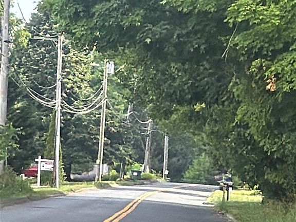 5th image of 714 Long Hill Rd