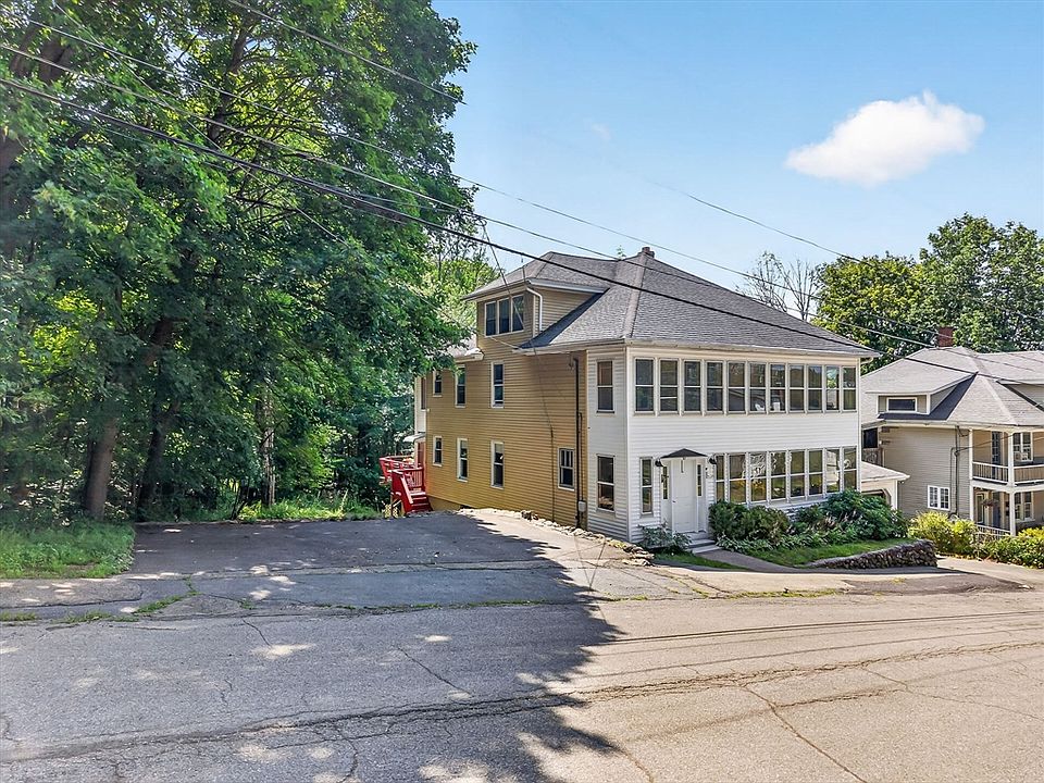 1st image of 52 Bancroft St