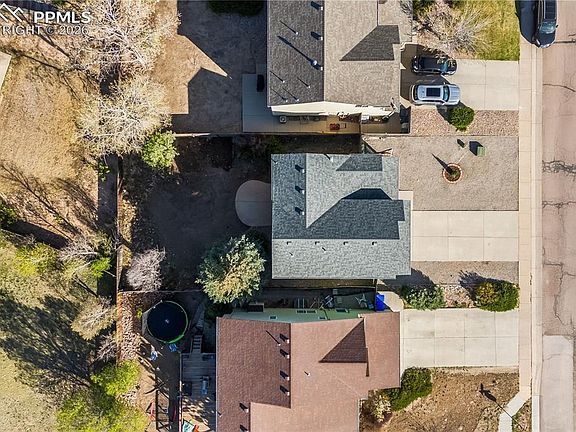 5th image of 7507 Greenough Rd