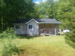 3839 Hyde Park Rd, Muskegon, MI 49445