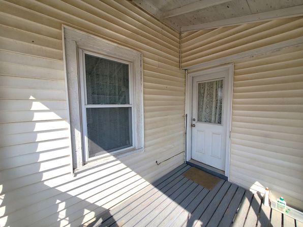202 E Main St #3