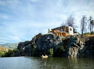 28801 S Lakeshore Dr, Agoura Hills, CA 91301
