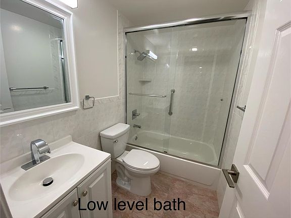 3rd image of 2337 Taraval St