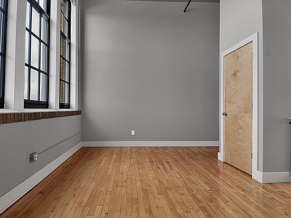 5th image of 1615 Hampton Ave #18