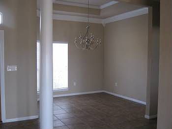 4th image of 632 Christina Dr