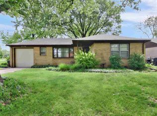 2226 S Bluff Ave, Wichita, KS 67218