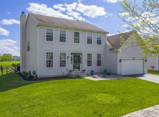 242 E Becker Pl, Sycamore, IL 60178