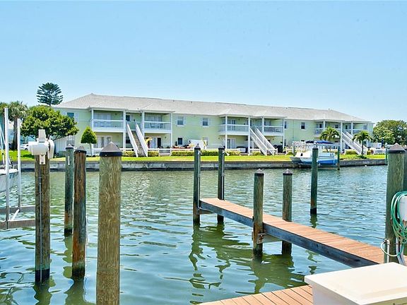 2nd image of 4927 Cobia Dr SE