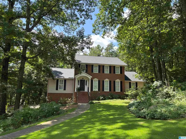 1521 Astre Cir, Birmingham, AL 35226