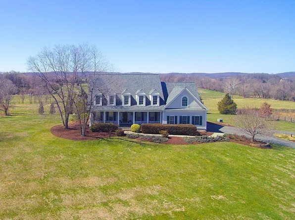 15371 Limestone School Rd, Leesburg, VA 20176