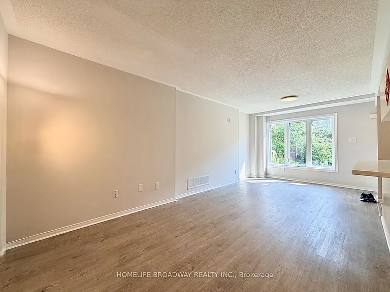 18 Clark Ave W #55 — Photo 5