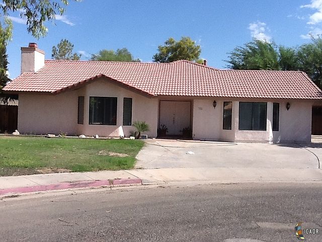 1st image of 704 Harlan Ct