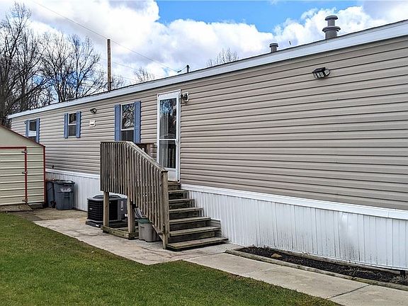 2nd image of 1937 Claremont Ave Lot 107