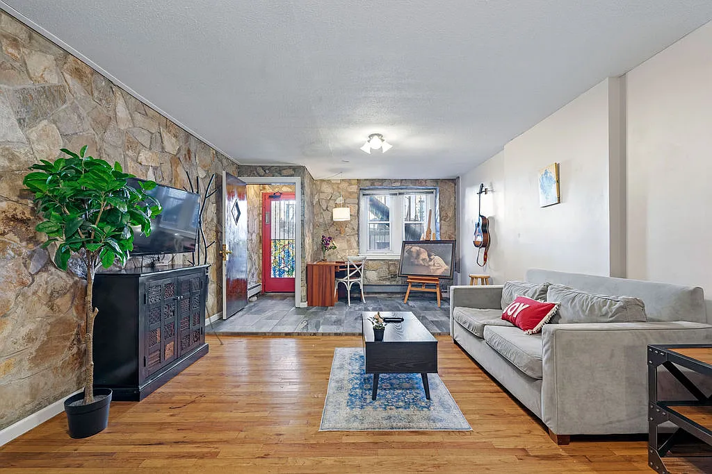 Building Photo - 322 W 137th St #GARDEN